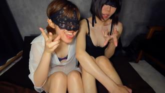 FC2-PPV-4786022 在性愛房間裡，相貌平平的Ano*和身材火辣的妻子Madoka進行換妻派對。在封閉的房間裡，男女的性器官混雜在一起。事後還有口交服務。