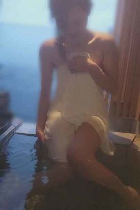 FC2-PPV-1293613 [个人] 美腿已婚女人，连续阴道射精从卧室客栈的小摊洗澡。