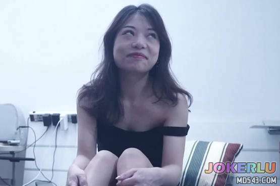 Slim young woman jklove